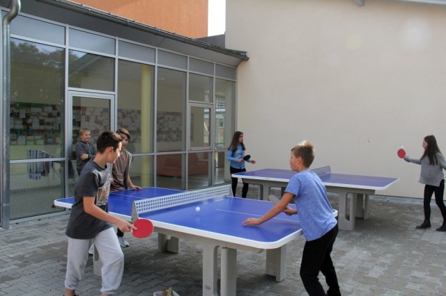 Outdoor 12